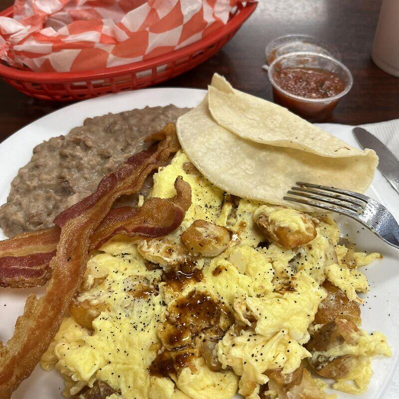 Huevos con Papas