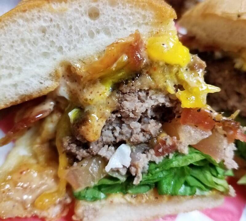 TX 4)Howling Hickory Burger